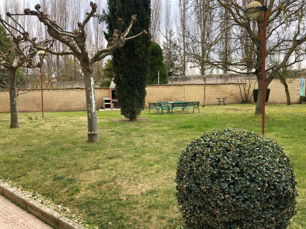 Burgo Residencia Hospital Del Rey旅舍 外观 照片